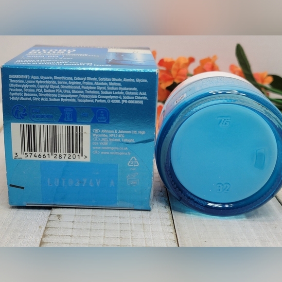 Neutrogena Hydro Boost Water Gel with Hyaluronic Acid BNIB - Picture 9 of 12